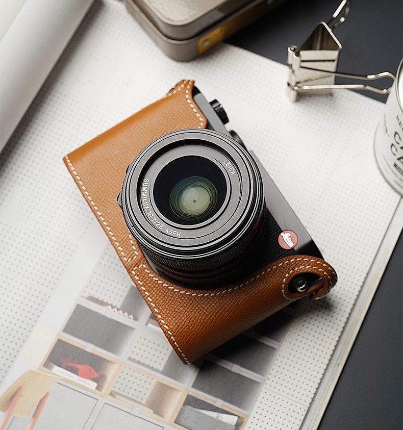 The Q Bag® - Leica Q3 bag made of water-repellent leather